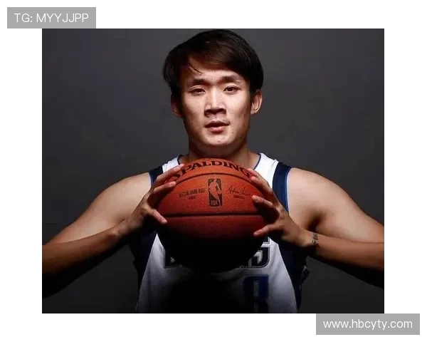 丁彦雨航重返赛场展现顽强拼搏精神引发球迷热烈关注与激情讨论