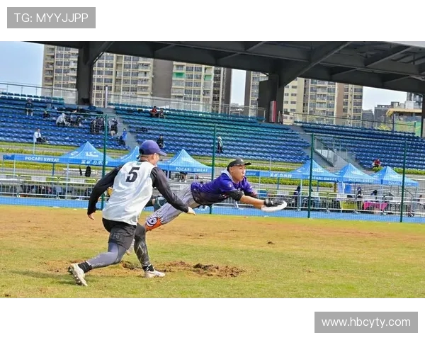 深圳飞盘队的独特节奏与战术分析探讨飞盘运动的魅力与发展 深圳飞盘队的独特节奏与战术分析探讨飞盘运动的魅力与发展